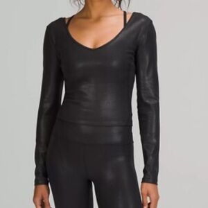 Lululemon Athletica Women's Shiny Black Long Sleeve Top
